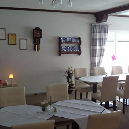Pensionat Landgasthof Fegetasch 3*