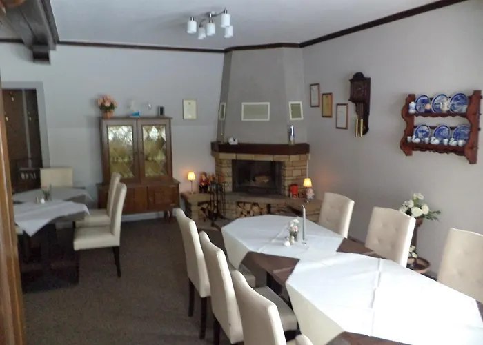 Landgasthof Fegetasch Vendégház Neukirchen